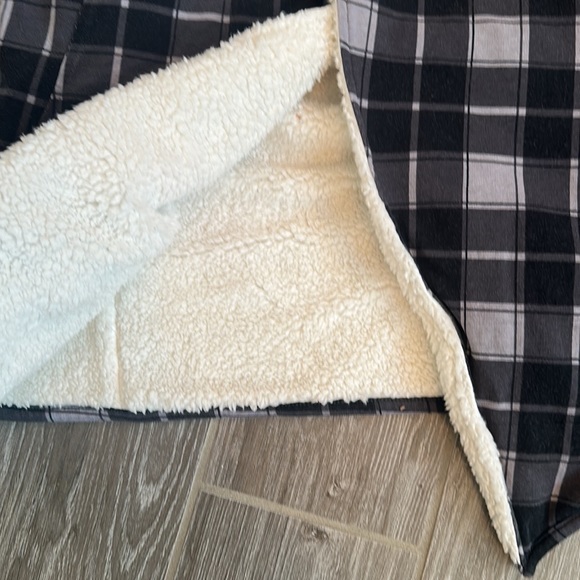 Womens Matilda Jane size small S reversible Sherpa black gray plaid winter vest - Picture 3 of 8